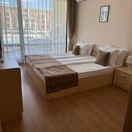 Apartamento Premier болгария первая линия с бесплатная парковка и мини аквапарк анимация