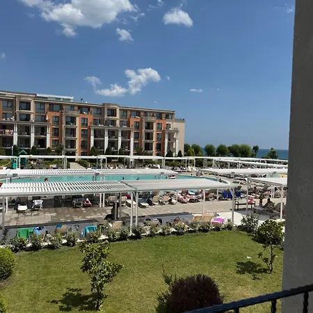 Apartamento Premier болгария первая линия с бесплатная парковка и мини аквапарк анимация Sveti Vlas