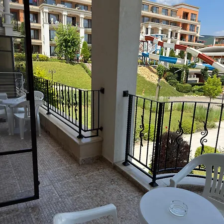 Apartamento Premier болгария первая линия с бесплатная парковка и мини аквапарк анимация Sveti Vlas