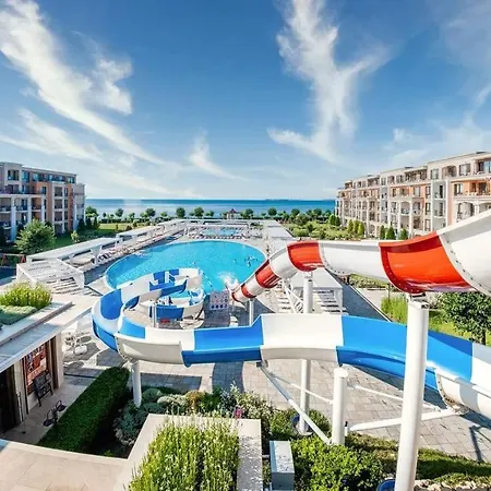Apartamento Premier болгария первая линия с бесплатная парковка и мини аквапарк анимация